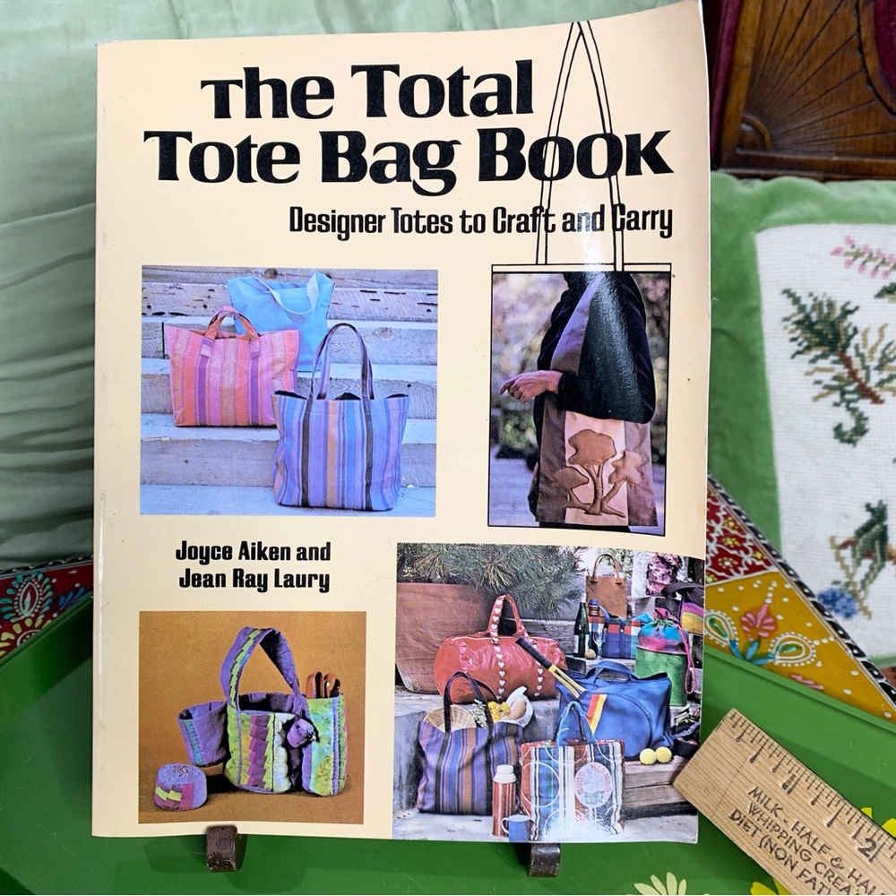 1977 The Total Tote Bag Book